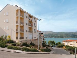 23730580-Ferienwohnung-5-Trogir-300x225-5