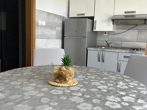 24026453-Ferienwohnung-4-Trogir-300x225-3