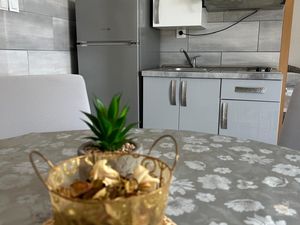 24026453-Ferienwohnung-4-Trogir-300x225-4