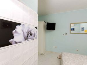 24030788-Ferienwohnung-2-Trogir-300x225-3