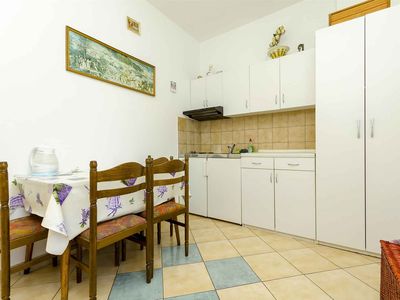 Ferienwohnung für 8 Personen (80 m²) in Trogir 2/10