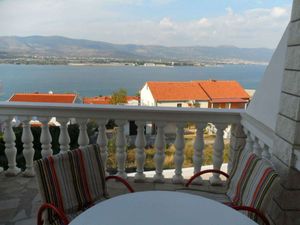 24031058-Ferienwohnung-4-Trogir-300x225-2