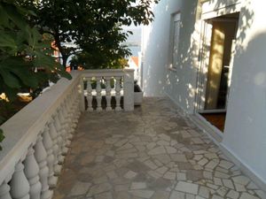 24031058-Ferienwohnung-4-Trogir-300x225-4