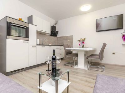 Ferienwohnung für 4 Personen (39 m²) in Trogir 1/10