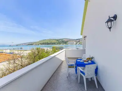 Ferienwohnung für 4 Personen (70 m²) in Trogir 1/10