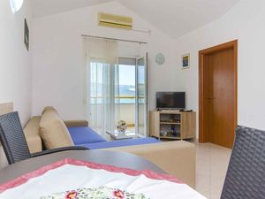 24032905-Ferienwohnung-6-Trogir-300x225-3