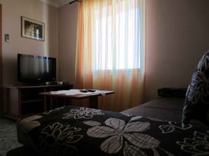 24032974-Ferienwohnung-3-Trogir-300x225-2