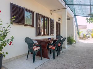 Ferienwohnung für 6 Personen (65 m²) in Trogir