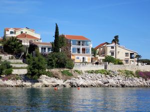 23846554-Ferienwohnung-5-Trogir-300x225-3