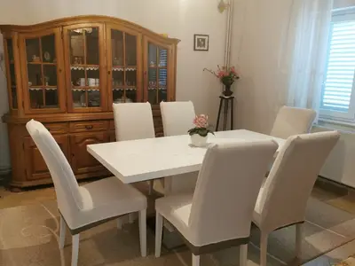 DiningRoom