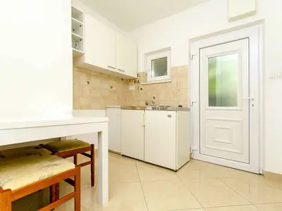 Ferienwohnung für 3 Personen (30 m²) in Trogir 2/10