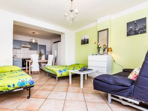 22304633-Ferienwohnung-3-Troisdorf-300x225-2