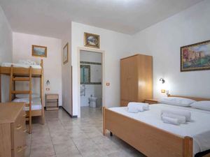 23988761-Ferienwohnung-1-Tropea-300x225-4