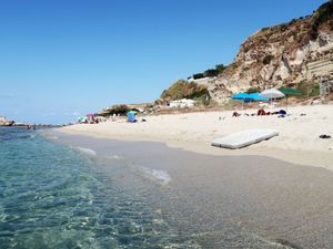 23851520-Ferienwohnung-4-Tropea-300x225-1