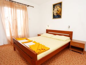 Ferienwohnung für 3 Personen (26 m²) in Trpanj