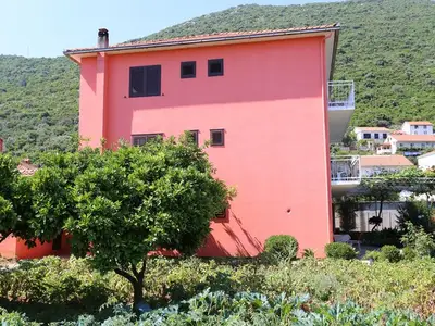 Ferienwohnung für 6 Personen in Trpanj 2/10