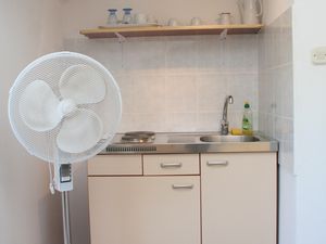 19125873-Ferienwohnung-3-Trpanj-300x225-2