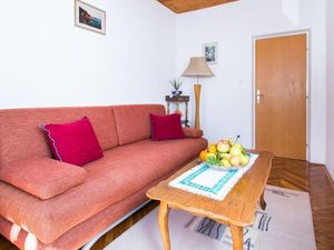 24057323-Ferienwohnung-4-Trsteno-300x225-2