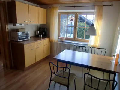 Küche und Essbereich