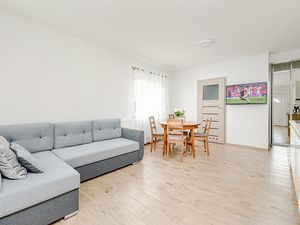 23977976-Ferienwohnung-4-Trzęsacz-300x225-2