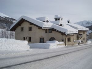 Ferienwohnung für 2 Personen in Tschierv