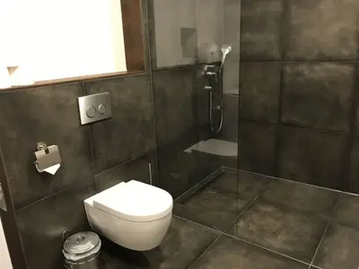 INSIDE, BATHROOM