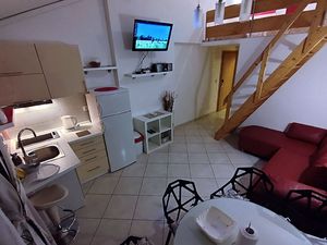 19126125-Ferienwohnung-4-Tucepi-300x225-2