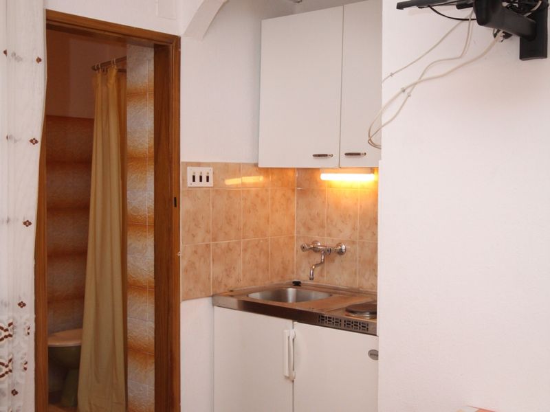 19360106-Ferienwohnung-2-Tucepi-800x600-2