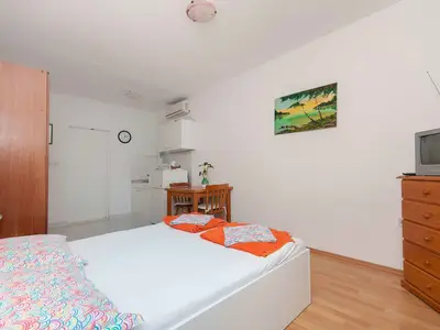 Ferienwohnung für 2 Personen (25 m²) in Tučepi 5/10