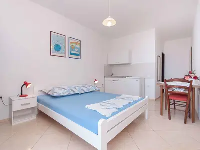 Ferienwohnung für 2 Personen (22 m²) in Tučepi 6/10