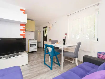 Ferienwohnung für 4 Personen (25 m²) in Tučepi 6/10