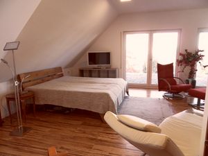 22004911-Ferienwohnung-3-Tübingen-300x225-4