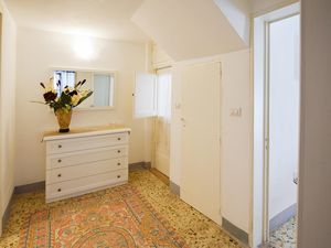 23757249-Ferienwohnung-4-Tuglie-300x225-5