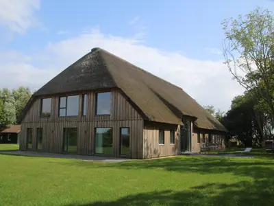 Ferienwohnung für 4 Personen (93 m²) in Tümlauer Koog 1/10