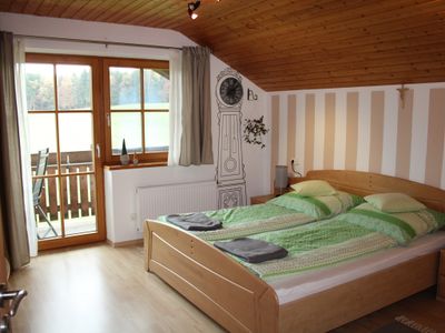 Schlafzimmer 1