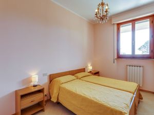 22243449-Ferienwohnung-6-Tuoro Sul Trasimeno-300x225-4