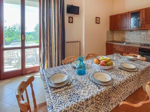 24005455-Ferienwohnung-7-Tuoro Sul Trasimeno-300x225-3