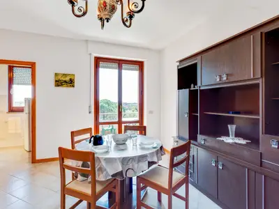 DiningRoom