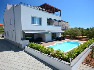 Ferienwohnung A1 mit gemeinschaftlichem Pool