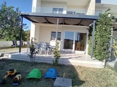 Ferienwohnung für 5 Personen (75 m²) in Turanj 2/10
