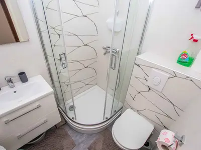 Ferienwohnung für 3 Personen (32 m²) in Turanj 9/10