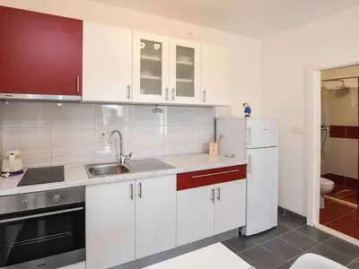 Ferienwohnung für 2 Personen (30 m²) in Turanj 7/10