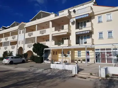 Ferienwohnung für 4 Personen (60 m²) in Turanj 3/10