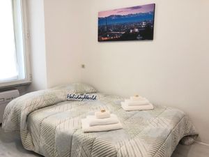 23983230-Ferienwohnung-4-Turin-300x225-3