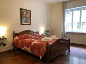 23895437-Ferienwohnung-4-Turin-300x225-1