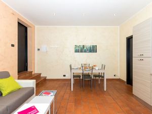 23144527-Ferienwohnung-4-Turin-300x225-4