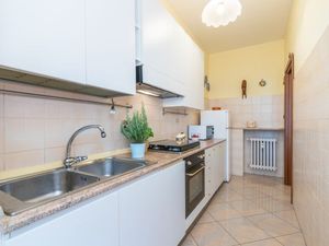 23458350-Ferienwohnung-4-Turin-300x225-3