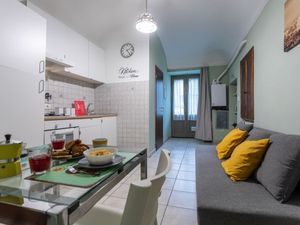 23543475-Ferienwohnung-4-Turin-300x225-3