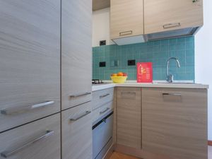 23665886-Ferienwohnung-4-Turin-300x225-5