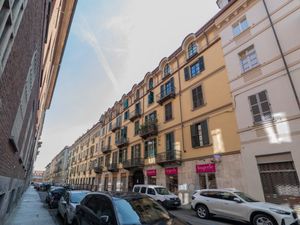 23665886-Ferienwohnung-4-Turin-300x225-1